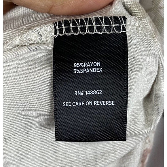 Torrid NWT Victorian Floral Surplice Top Super Soft Knits Long Sleeve Size 4 - Picture 10 of 10